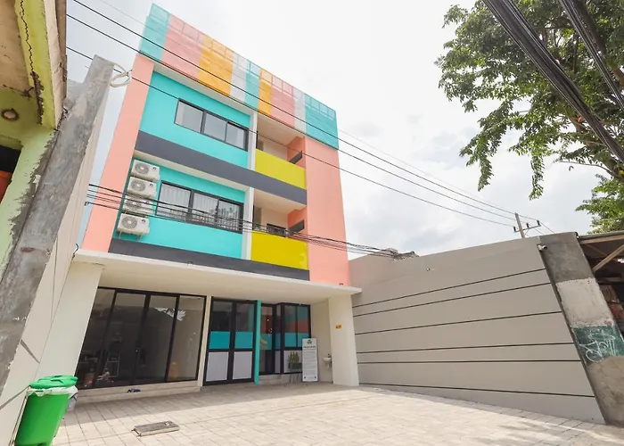 Sans Hotel Clover Ace Surabaya By Reddoorz